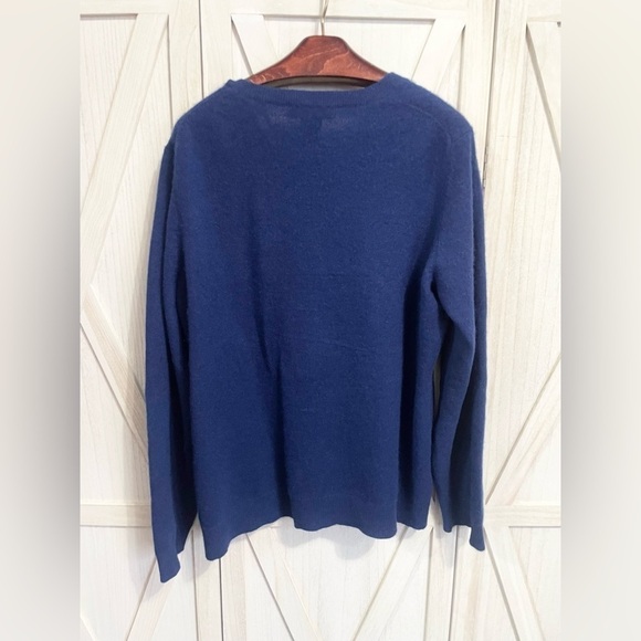Lord & Taylor‎ Royal Dark Blue Cashmere Sweater Pullover Size L - Picture 2 of 6